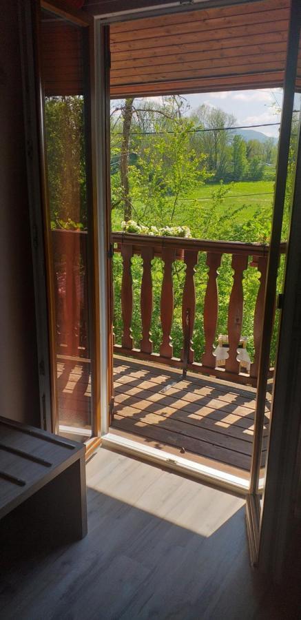 Bed and Breakfast Au Petit Bonheur Saint-Martin-du-Frene Zewnętrze zdjęcie