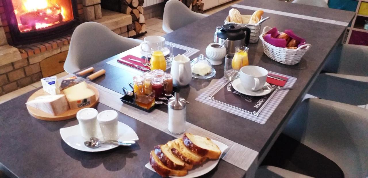 Bed and Breakfast Au Petit Bonheur Saint-Martin-du-Frene Zewnętrze zdjęcie