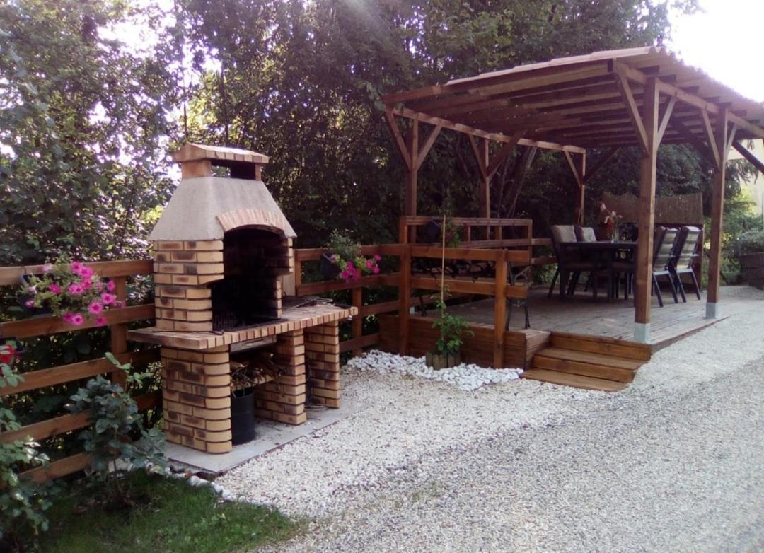 Bed and Breakfast Au Petit Bonheur Saint-Martin-du-Frene Zewnętrze zdjęcie